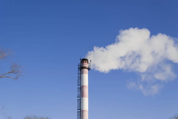 Tuberías Las Que Hay Humo Contaminación Ambiental Ecología Fondo —  Fotos de Stock