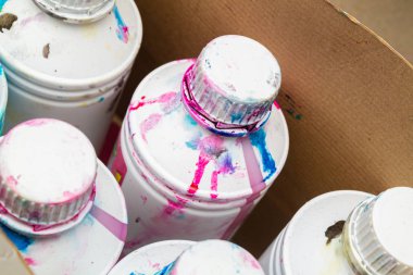 çok renkli yazıcı mürekbesinde kirli kanlar