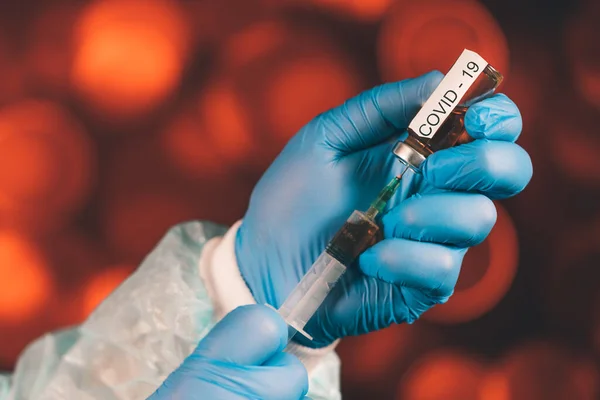 Blue Gloved Medical Worker Draws Ampoule Syringe Medical Vaccination Coronavirus — Stock Photo, Image