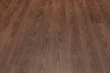 Doğal koyu kahverengi ahşap yüzey zemin dokusu. cilalanmış parke.