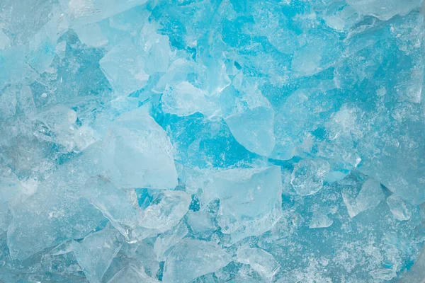 Kousky Rozdrceného Modrého Ledového Skla Praskají Pozadí Textury Zblízka Zmrazená — Stock fotografie