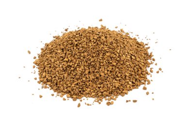 Beyaz arka planda kahverengi granüllü kahve.