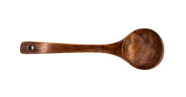 Boş tahta kaşıkları beyaz arkaplanda izole et, kapat