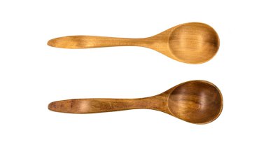 Boş tahta kaşıkları beyaz arkaplanda izole et, kapat