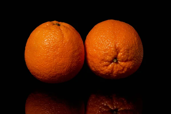 Апельсини Фрукти Чорному Тлі Відображенням — стокове фото