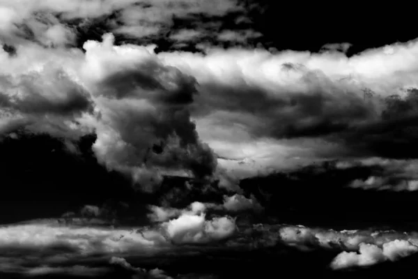Siyah Beyaz Fırtına Dramatik Bulut Arkaplan Dokusu — Stok fotoğraf