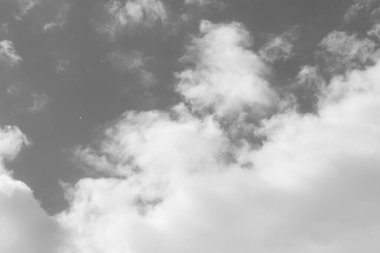 Siyah ve beyaz fırtına dramatik bulut arkaplan dokusu