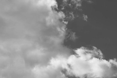 Siyah ve beyaz fırtına dramatik bulut arkaplan dokusu