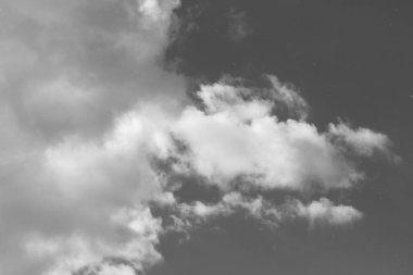 Siyah ve beyaz fırtına dramatik bulut arkaplan dokusu