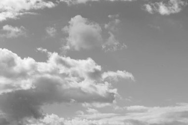 Siyah ve beyaz fırtına dramatik bulut arkaplan dokusu