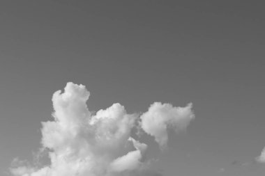 Siyah ve beyaz fırtına dramatik bulut arkaplan dokusu