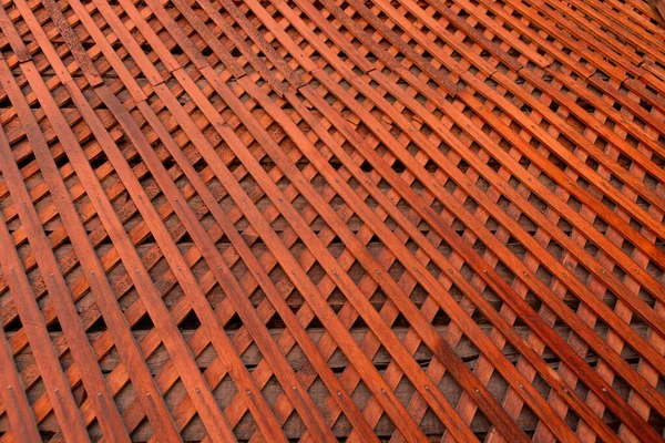 Brązowy Drewniany Ściana Kratowy Tło Faktura Wzór Drewnianego Płotu Przejście — Zdjęcie stockowe