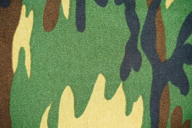 Kamuflaj yeşil kumaş arkaplan dokusu. Ordu ve av kıyafetleri