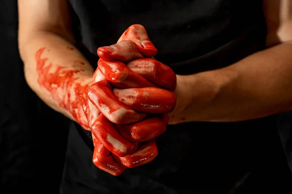 Mãos Masculinas Mostrando Vários Gestos Sangue Fundo Preto Mãos Com — Fotografia de Stock
