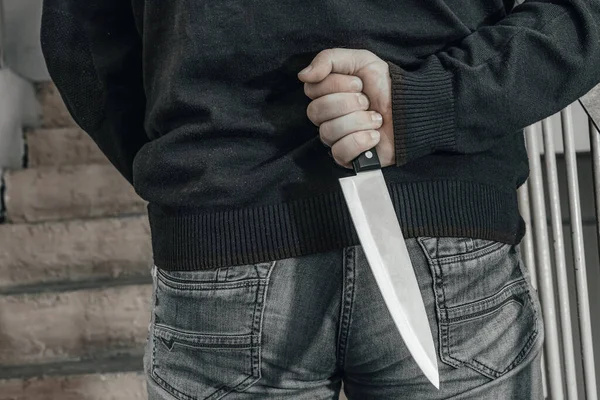 Man Knife Landing Killer Hides Covers Knife Attack Topics Violence — Stock Photo, Image