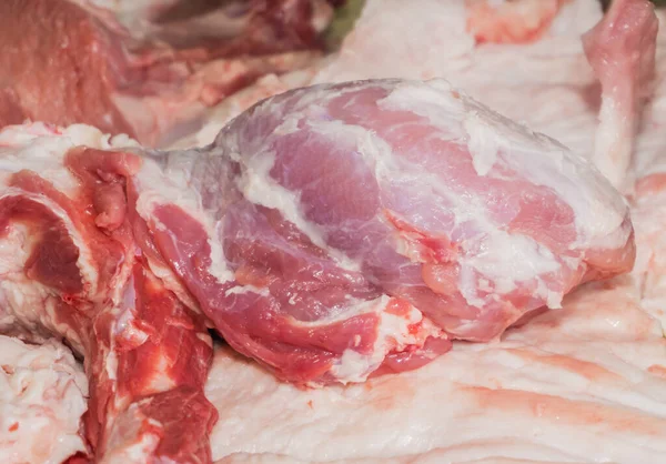 Färskt Rått Kött Med Fett Före Styckning — Stockfoto