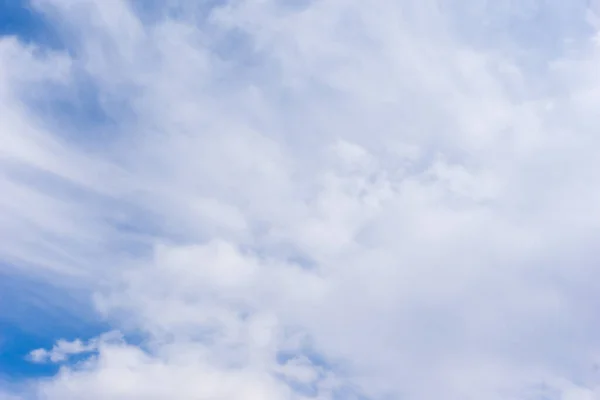 Μπλε Ουρανός Και Όμορφα Χνουδωτά Σύννεφα Μια Ηλιόλουστη Μέρα Υφή — Φωτογραφία Αρχείου