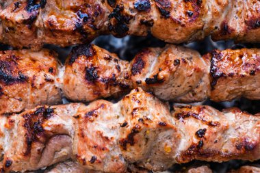 Domuz etli şiş kebap.