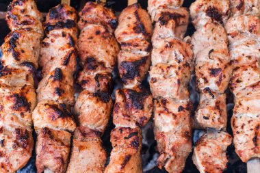 Domuz etli şiş kebap.