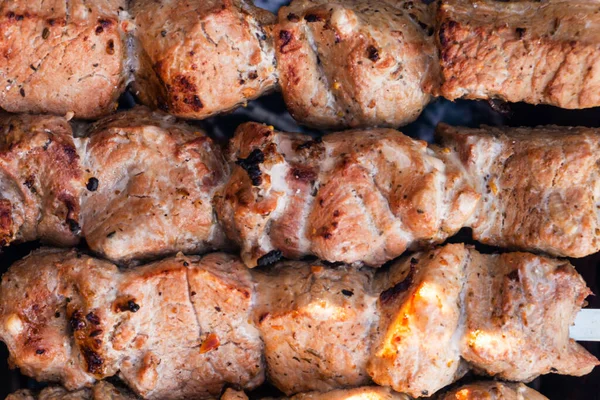 Domuz etli şiş kebap.