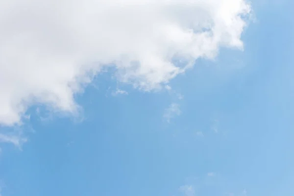 Blue Sky Cirrus Clouds — Stock Photo, Image