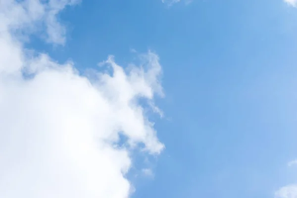 Cielo Blu Bellissime Nuvole Cirri Una Giornata Sole Texture Sfondo — Foto Stock
