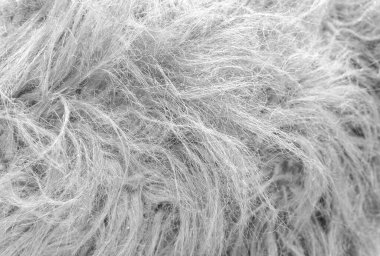 Gökyüzündeki bulutlar siyah ve beyaz bulutlar gökyüzünde siyah ve beyaz. Siyah arkaplanda bulutlar