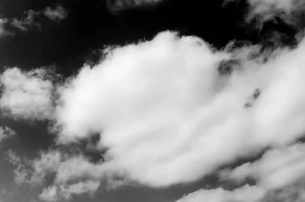 Wolken Himmel Schwarz Weiße Wolken Himmel Schwarz Weiß Wolken Auf — Stockfoto