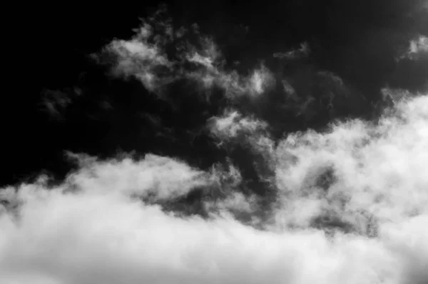 하늘에는 구름이 하늘에는 빛나고 있습니다 배경에 — 스톡 사진