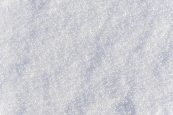 Beyaz, parlak kar arkaplan dokusu, taze kar dokusu, karlı yüzey yakın çekim