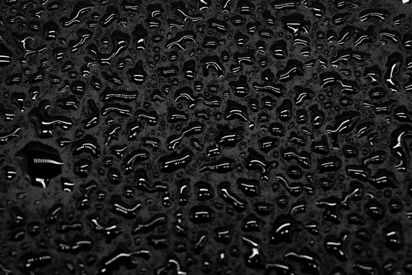 Вода Падає Чорний Фон Текстура Крупним Планом — стокове фото