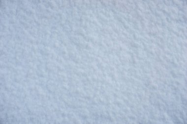 Beyaz saf kar dokusu, mavi tonda taze kar dokusu, sert karlı yüzey.