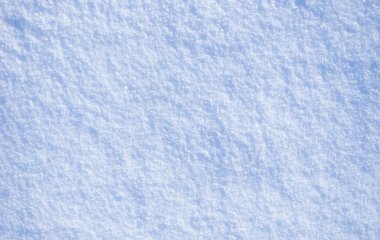 Beyaz kar dokusu, mavi tonda taze kar dokusu.