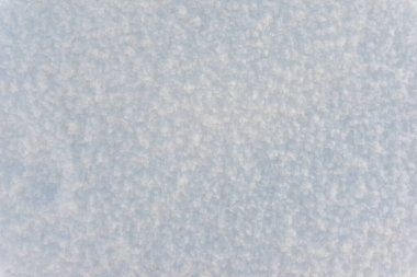 Beyaz saf kar dokusu, mavi tonda taze kar dokusu, sert karlı yüzey.