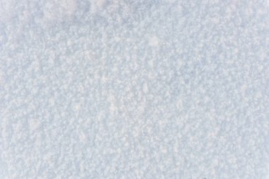 Beyaz saf kar dokusu, mavi tonda taze kar dokusu, sert karlı yüzey.