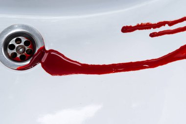 Lavaboda kan akıyor. Cinayet kavramı geçmişi