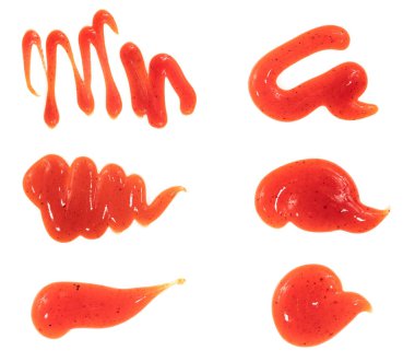 Beyaz arka planda izole edilmiş domates ketçap sosu. Noktalar ve çizgiler ketçap dokusu