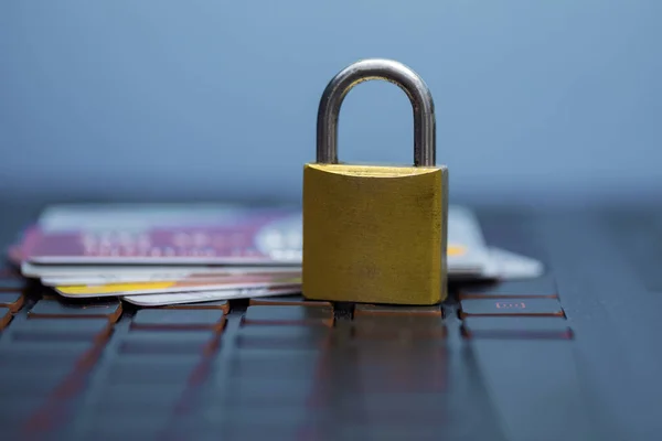 Vergrendeling Met Creditcard Toetsenbord — Stockfoto