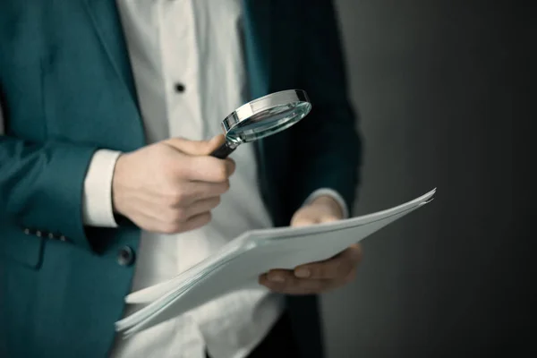 Man Hand Magnifier Document Dark Backgroun — Stock Photo, Image