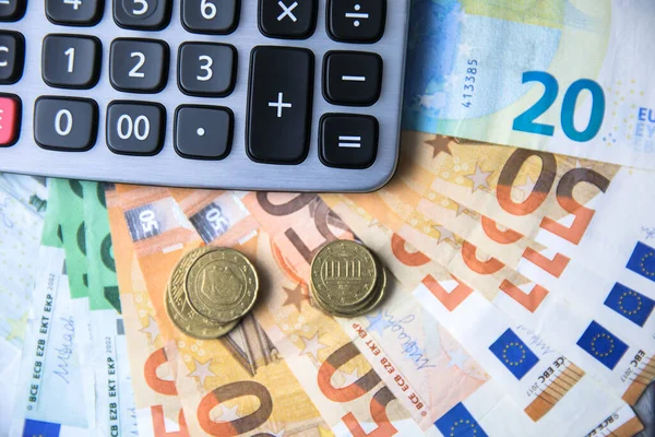 Parada hesap makinesi olan paralar