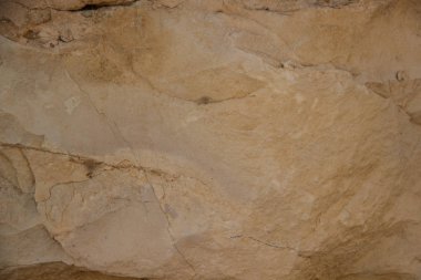 Gri sarı ton taş dokulu duvar