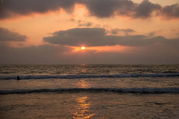Hermosa Puesta Sol Panorámica Costa Del Mar — Foto de Stock
