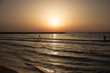 Akdeniz güzel güzel gün batımı