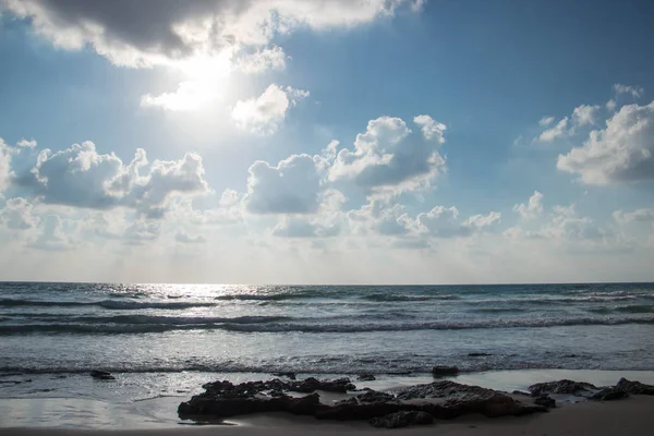 Beautiful Sea Landscape Waves Relief Air Clouds Sun Rays — Stock Photo, Image