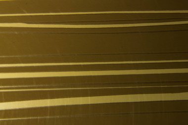 Parlak parıldayan kahverengi zemin gümüş çizgili