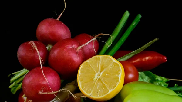 Vista Cerca Frutas Verduras Sobre Fondo Negro —  Fotos de Stock