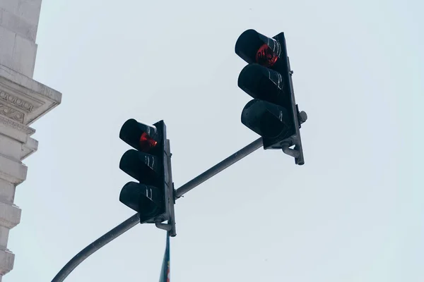 Straat Verkeer Licht Omlaag Perspectief — Stockfoto