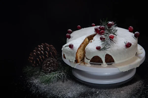 クリスマスのごちそう 自家製ケーキやクリスマスのパイ お祭り気分 — ストック写真