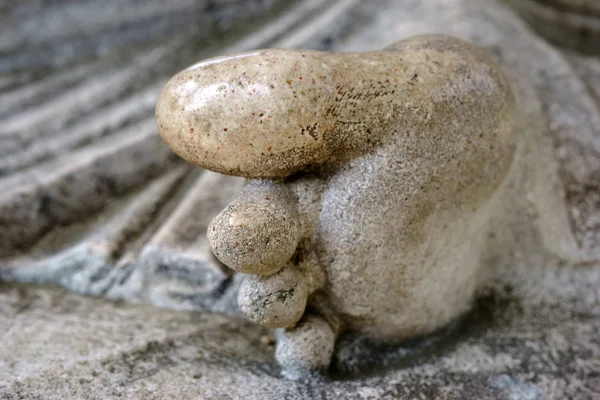 Escultura Restaurada Dedos Pés Restaurados Uma Escultura Arenito — Fotografia de Stock