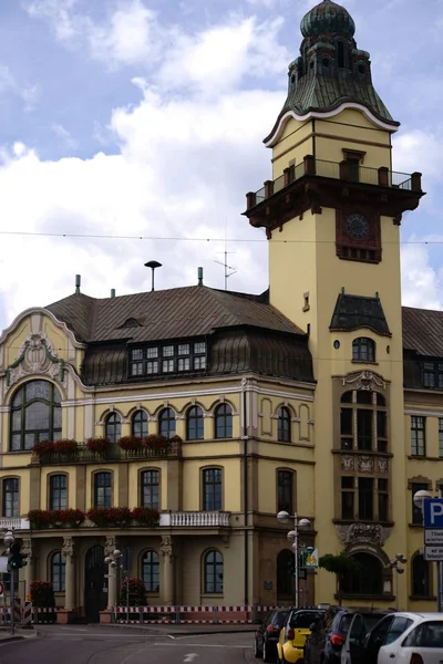 Παλιό Δημαρχείο Voelklingen Πρόσφατα Ανακαινισμένο Παλιό Δημαρχείο Στο Voelklingen Σημερινή — Φωτογραφία Αρχείου